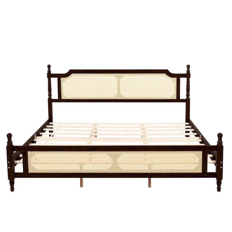Lit plateforme King avec tête de lit en rotin et rangement sous le lit