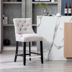 Tabouret de comptoir rembourré Carter 24 avec boutons touffetés, pieds noirs