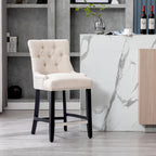 Tabouret de comptoir rembourré Carter 24 avec boutons touffetés, pieds noirs