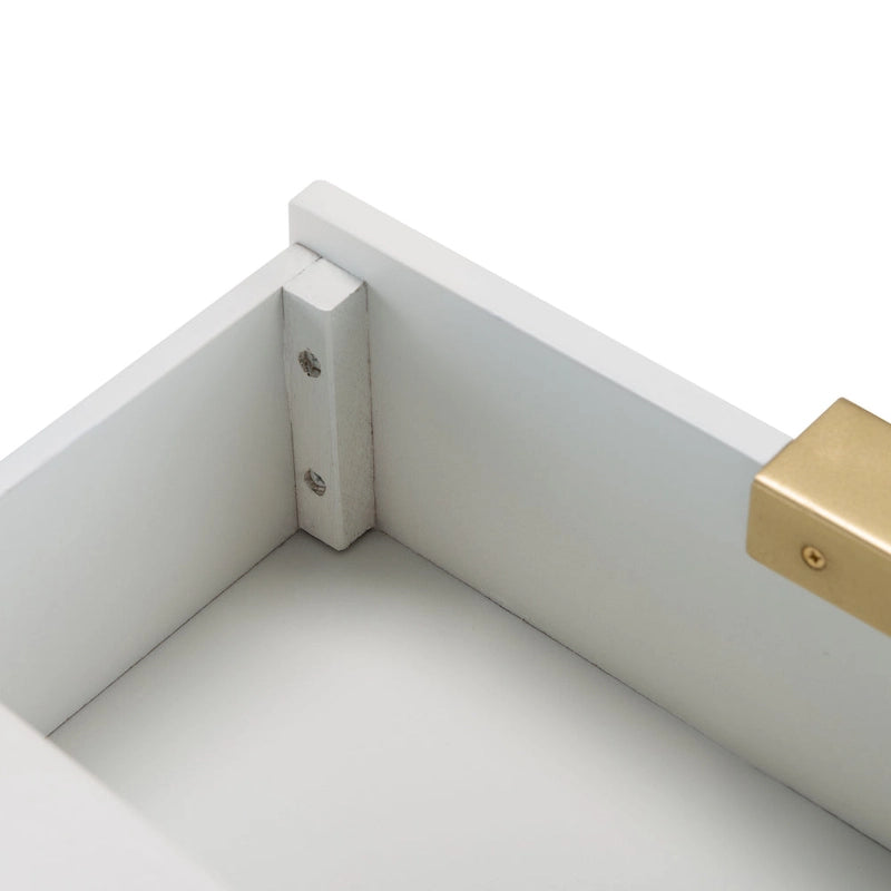Table de chevet 3 tiroirs, cadre en bois blanc avec pieds à embouts dorés