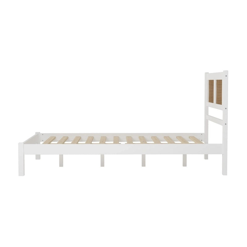 Lit plateforme Queen Size en bois avec tête de lit en rotin naturel