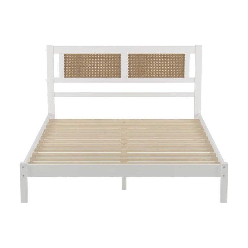 Lit plateforme Queen Size en bois avec tête de lit en rotin naturel