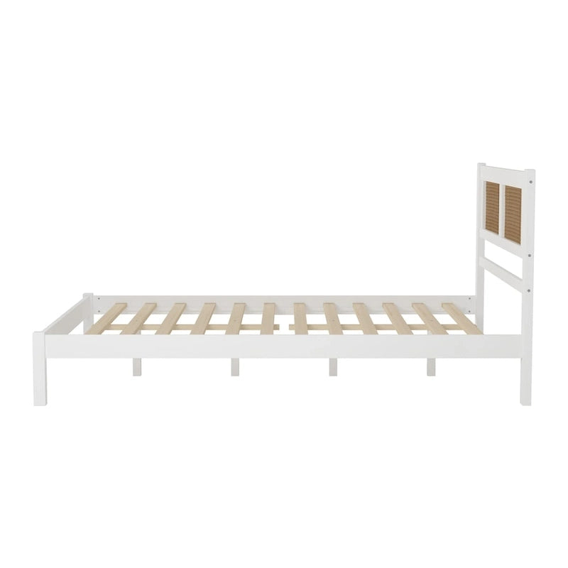 Lit plateforme Queen Size en bois avec tête de lit en rotin naturel